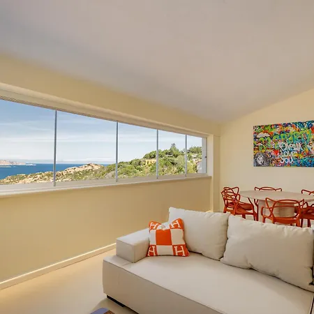 New House Design With Sea View 5 Min Porto Cervo 아파트 바야사드리니아